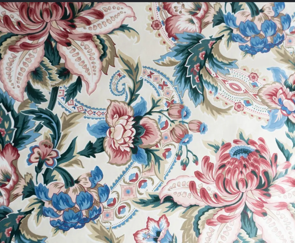 How Do You Choose Waverly Fabric for Your Home?
