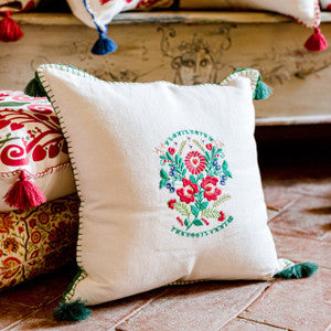 Mind The Gap Pillows TRANSSILVANIAE FLORILEGIUM Linen Embroidered Cushion (LC40084)