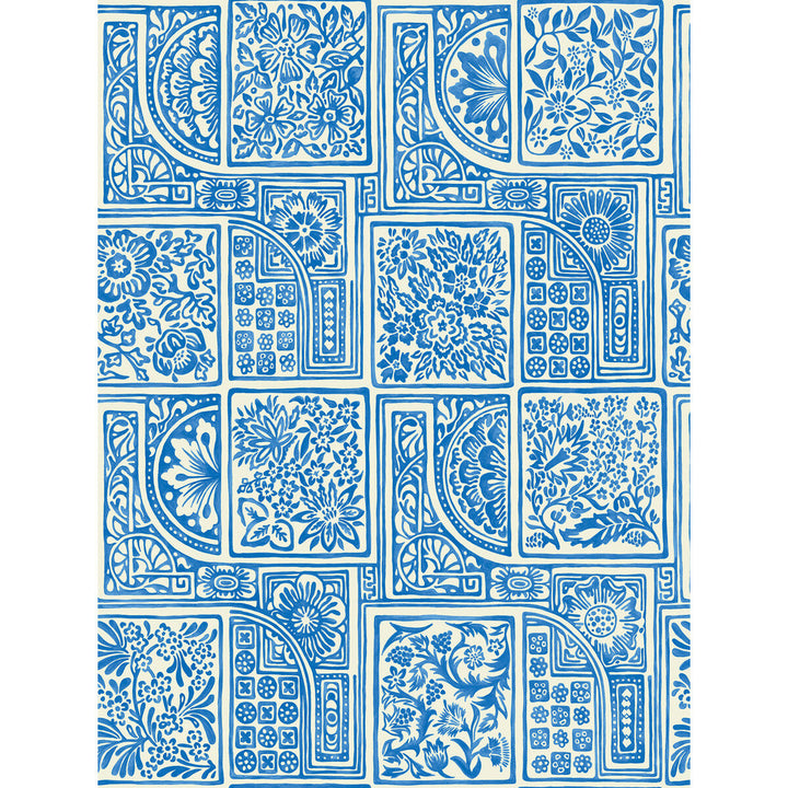 Bellini Blue & White by Cole & Son Wallcovering Cole & Son Wallcovering Bellini Blue & WhiteWallcovering COLE & SON MARIINSKY DAMASK PAPER - 100% United Kingdom </p><p>Repeat: H: , V: 27.5 20.5 - Fabric Carolina -