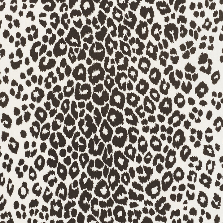 Iconic Leopard Indoor/Outdoor Graphite 177324 by Schumacher Designer Fabric INDOOR/OUTDOOR II: PRINTS & WOVENS See Sample UNITED KINGDOM - </p><p>Repeat: Horizontal: 27 1/4" (69CM) and Vertical: 26 1/4" (67CM) 54 1/2" (138CM) - Swanky Fabrics -