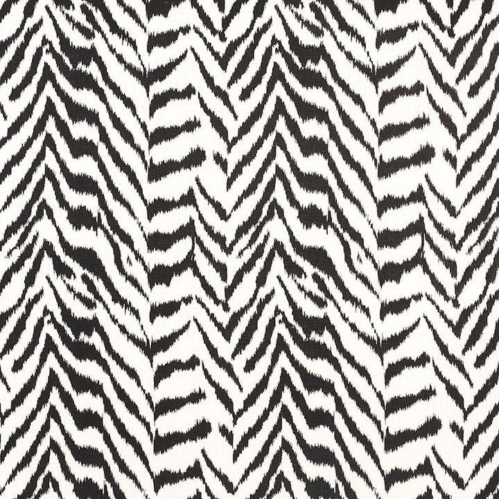 Quincy Hand Print Black 179410 by Schumacher Fabric Schumacher Fabric Quincy Hand Print Black 179410Fabric LINEN 100% INDIA </p><p>Repeat: H: HORZ. 13" (33CM) , V: VERT. 15 1/2" (39CM) 54 - Fabric Carolina -