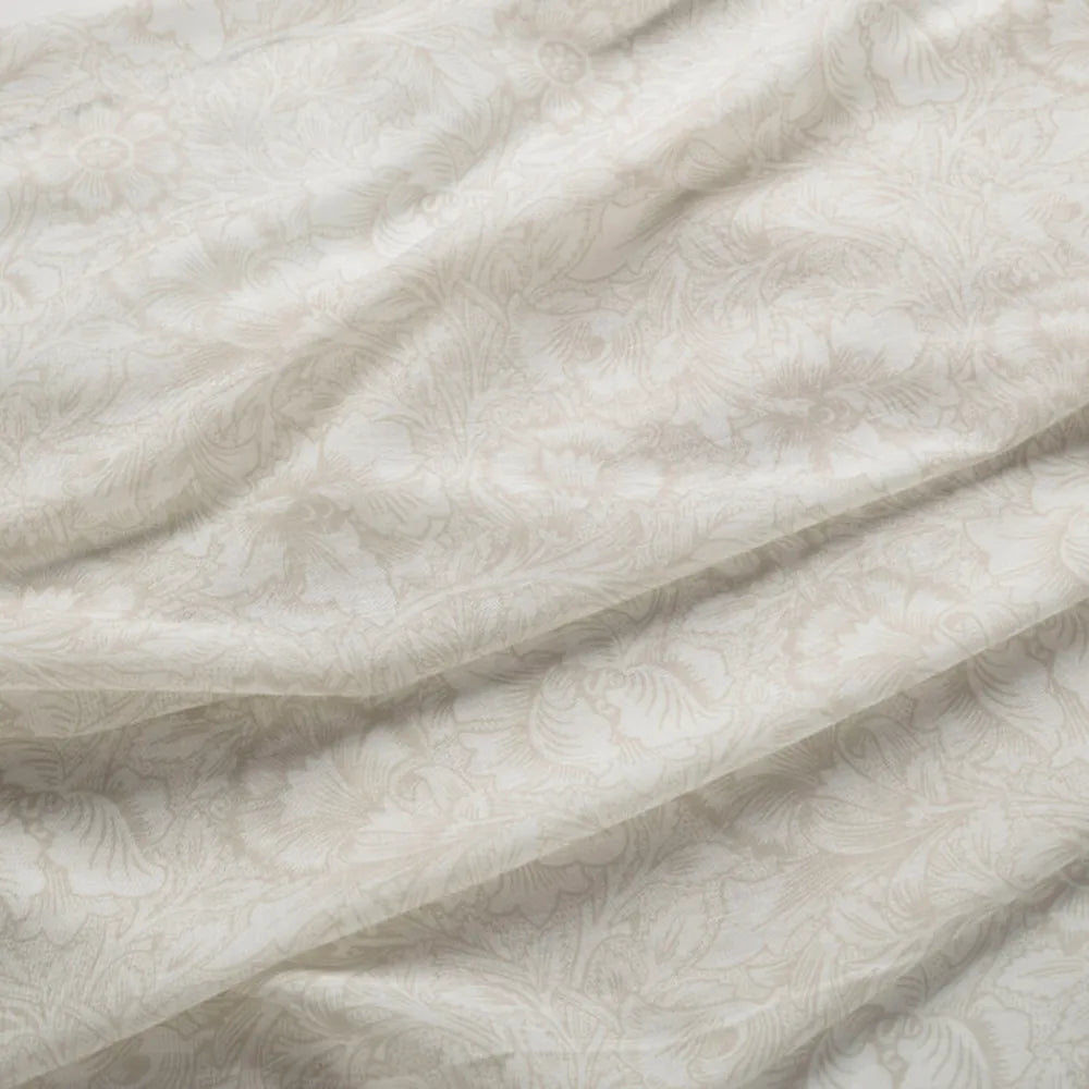 7924 Poppy Sheer 2 Almond by Wmah Designer Fabric 7924 Poppy Sheer 2 Almond by Wmah Fabric WILLIAM MORRIS AT HOME DOVECOTE VOL 1 52%COT 48%LIN Turkey Horizontal: 9 and Vertical: 14.5 118 in - Fabric Carolina -