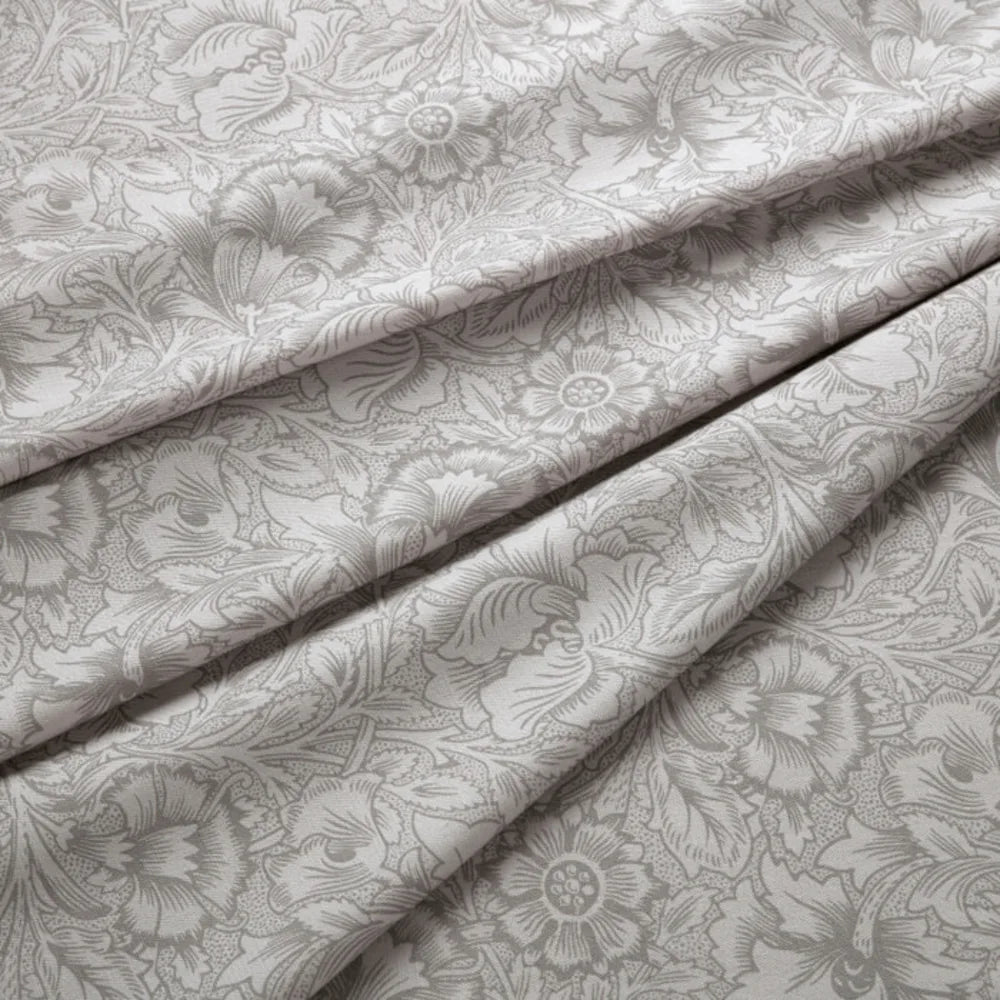 7925 Poppy 1 Iron by Wmah Designer Fabric 7925 Poppy 1 Iron by Wmah Fabric WILLIAM MORRIS AT HOME DOVECOTE VOL 2 100%COT Spain MARTINDALE WEAR TEST (35 000 CIRCULAR RUBS) Horizontal: 9 and Vertical: 14.5 54 in - Fabric Carolina -