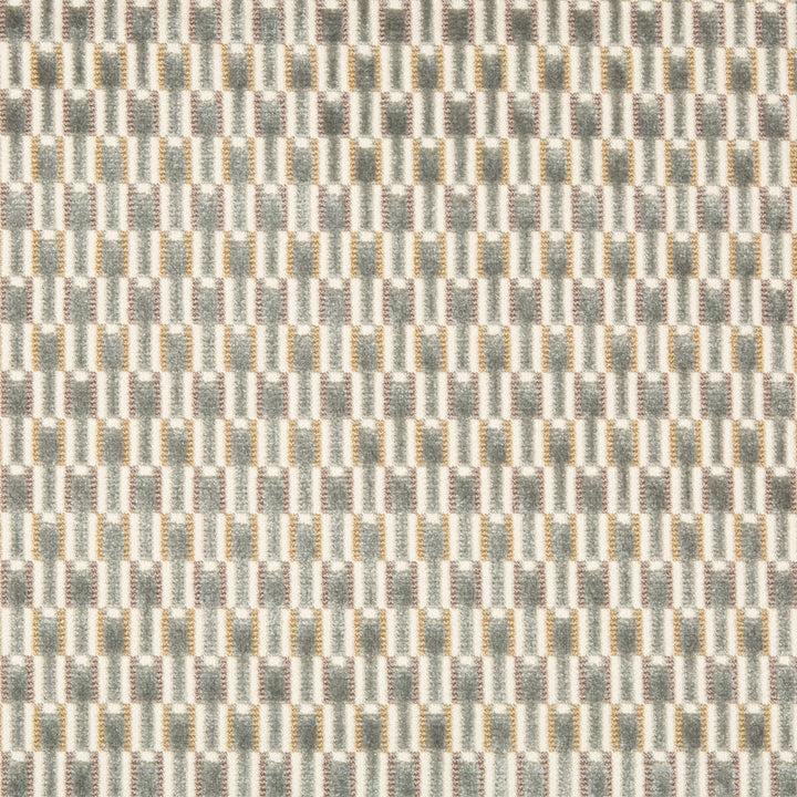 Finishing Touch Platinum by Kravet Couture Fabric Kravet Couture Fabric Finishing Touch PlatinumFabric ARTISAN VELVETS VISCOSE - 92%;POLYESTER - 8% Belgium </p><p>Repeat: H: , V: 1.25 53 - Fabric Carolina -
