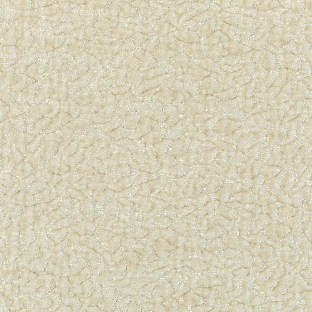 Barton Chenille Latte by Kravet Smart Fabric Kravet Smart Fabric Barton Chenille LatteFabric POLYESTER - 100% India </p><p>Repeat: H: 12, V: 4 54 - Fabric Carolina -