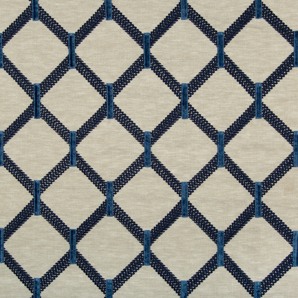Kravet Basics 36136-516 by Kravet Basics Fabric Kravet Basics Fabric Kravet Basics 36136-516Fabric POLYESTER - 71%;COTTON - 29% India </p><p>Repeat: H: 4.5, V: 6 52 - Fabric Carolina -