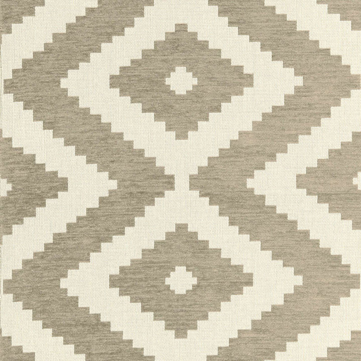 Vail Chenille Driftwood 66761 by Schumacher Designer Fabric LUXE LODGE See Sample UNITED STATES OF AMERICA . </p><p>Repeat: Horizontal: 26" (66CM) and Vertical: 14" (36CM) 51 1/2" WIDE (131CM) - Swanky Fabrics -