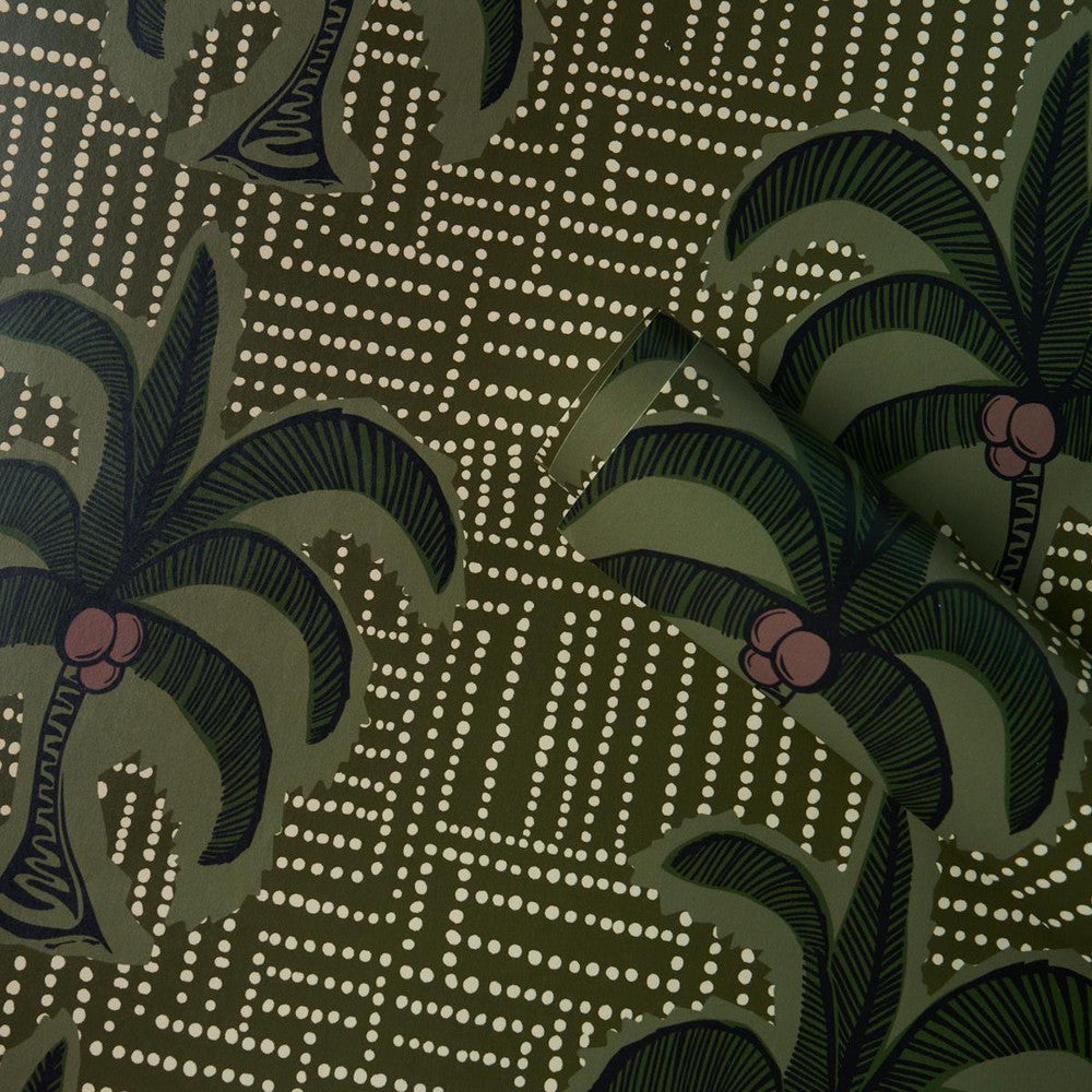 Agua De Coco Palm Tree Green 5017240 by Schumacher Designer Wallpaper Johanna Ortiz 27.0" - Swanky Fabrics -