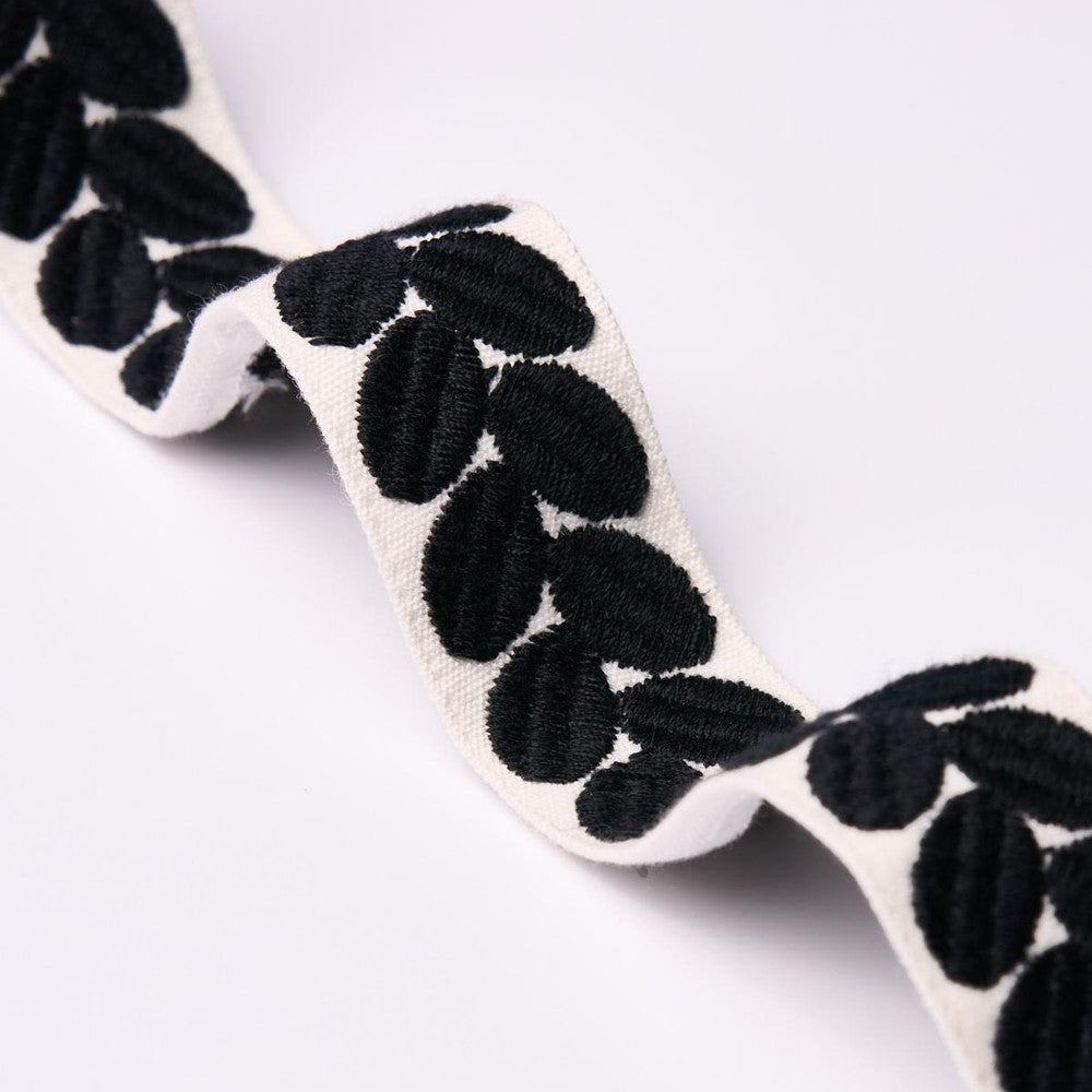 Berkeley Tape Narrow Black 79915 by Schumacher Designer Trim Perennial Favorite Trims - Swanky Fabrics -