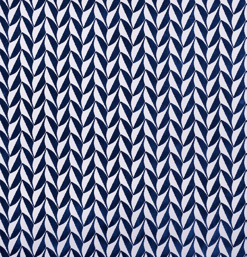 Spades Blue 71231 by Schumacher Designer Fabric DAVID KAIHOI COTTON 89% POLYESTER 11% UNITED STATES OF AMERICA </p><p>Repeat: Horizontal: 2 1/2" (6CM) and Vertical: 1 3/4" (4CM) 50.5 - Swanky Fabrics -