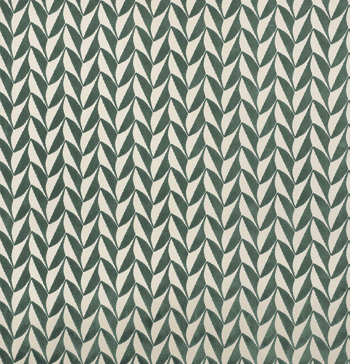 Spades Mineral 71232 by Schumacher Designer Fabric DAVID KAIHOI COTTON 89% POLYESTER 11% UNITED STATES OF AMERICA </p><p>Repeat: Horizontal: 2 1/2" (6CM) and Vertical: 1 3/4" (4CM) 50.5 - Swanky Fabrics -