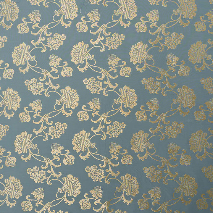 Margaux Ciel Shimmer 71842 by Schumacher Fabric Schumacher Fabric Margaux Ciel Shimmer 71842Fabric COTTON 42% ITALY </p><p>Repeat: H: HORZ. 32" (81CM) , V: VERT 49" (124CM) 51 - Fabric Carolina -