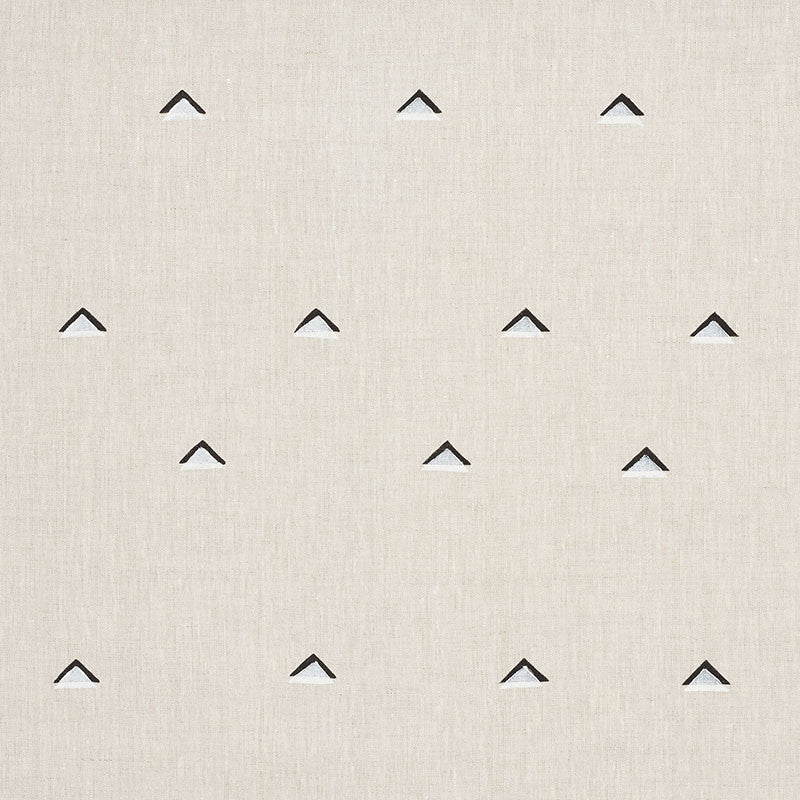 Overlapping Triangles Black & White 74020 by Schumacher Designer Fabric CAROLINE Z HURLEY LINEN 100% UNITED STATES OF AMERICA </p><p>Repeat: Horizontal: 18" (45CM) and Vertical: 18" (45CM) 54 - Swanky Fabrics -