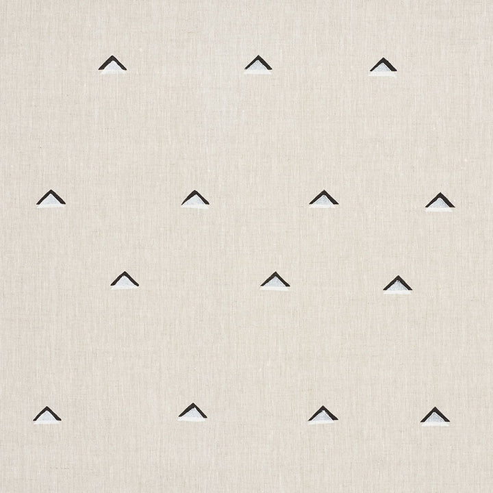 Overlapping Triangles Black & White 74020 by Schumacher Fabric Schumacher Fabric Overlapping Triangles Black & White 74020Fabric LINEN 100% UNITED STATES OF AMERICA </p><p>Repeat: H: HORZ. 18" (45CM) , V: VERT. 18" (45CM) 54 - Fabric Carolina -