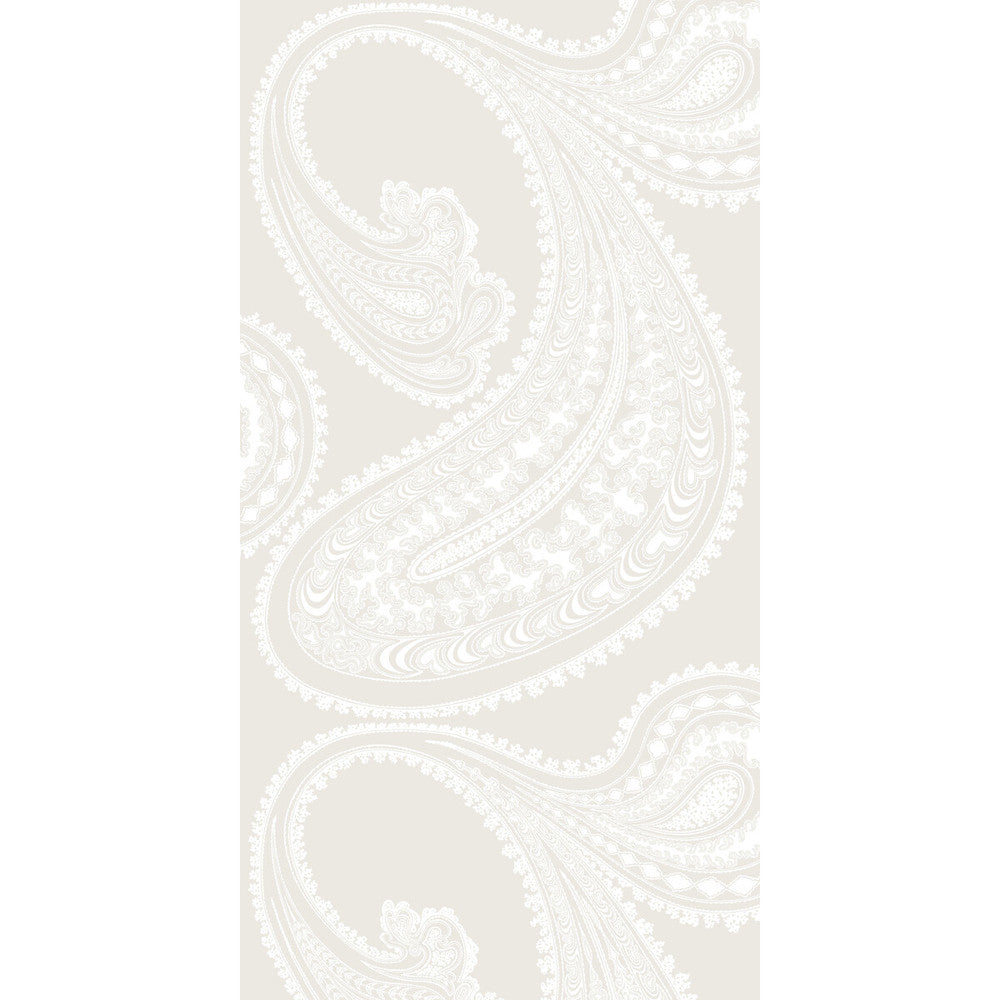 Rajapur White/Shell by Cole & Son Wallcovering Cole & Son Wallcovering Rajapur White/ShellWallcovering CONTEMPORARY RESTYLED PAPER - 100% United Kingdom </p><p>Repeat: H: 21, V: 30 21 - Fabric Carolina -