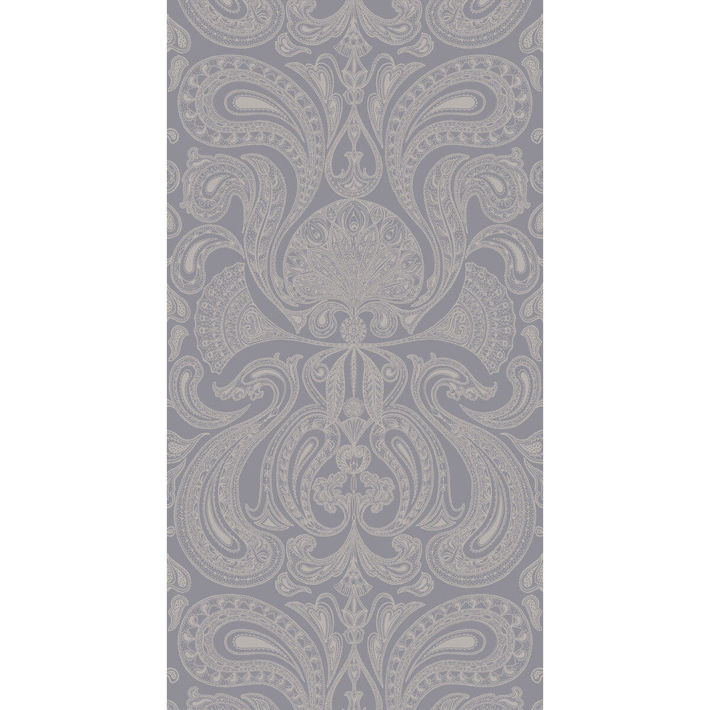 Malabar Silver/Grey by Cole & Son Wallcovering Cole & Son Wallcovering Malabar Silver/GreyWallcovering CONTEMPORARY RESTYLED PAPER - 100% United Kingdom </p><p>Repeat: H: 21, V: 30 21 - Fabric Carolina -