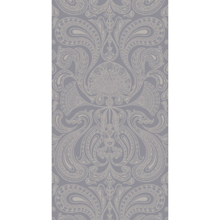 Malabar Silver/Grey by Cole & Son Wallcovering Cole & Son Wallcovering Malabar Silver/GreyWallcovering CONTEMPORARY RESTYLED PAPER - 100% United Kingdom </p><p>Repeat: H: 21, V: 30 21 - Fabric Carolina -