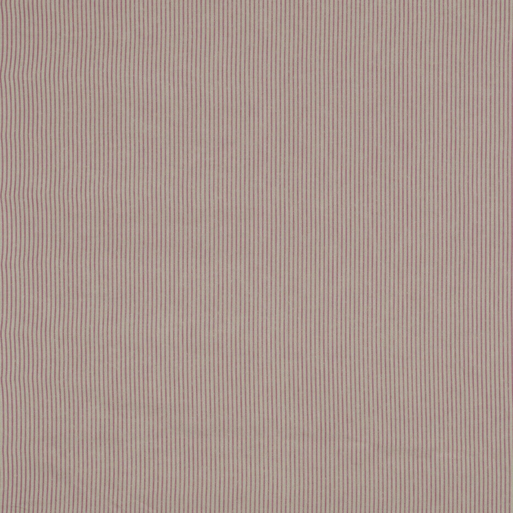 Savannah Paradise by Kravet Couture Fabric Kravet Couture Fabric Savannah ParadiseFabric ANDREW MARTIN EXPEDITION VISCOSE - 82%;LINEN - 18% United Kingdom </p><p>Repeat: H: 54.01, V: 25.19 54 - Fabric Carolina -