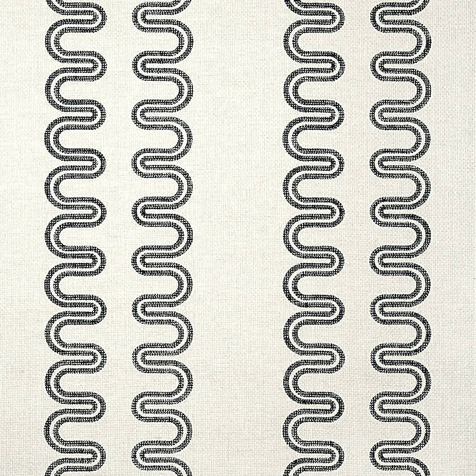 Herriot Way Black AT9637 by Anna French Wallpaper Anna French Wallpaper Herriot Way Black AT9637Wallpaper Savoy Paperweave KOREA </p><p>Repeat: V: 3.75 36 - Fabric Carolina -