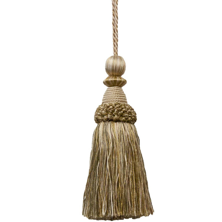 Battersea 25 Jute by Stout Trim Stout Trim Battersea 25 JuteTrim ART OF DESIGN TRIM-2 TASSEL FRINGE 100%SVI CHINA </p><p>Repeat: H: 0.000, V: 0.000 5.5 in - Fabric Carolina -
