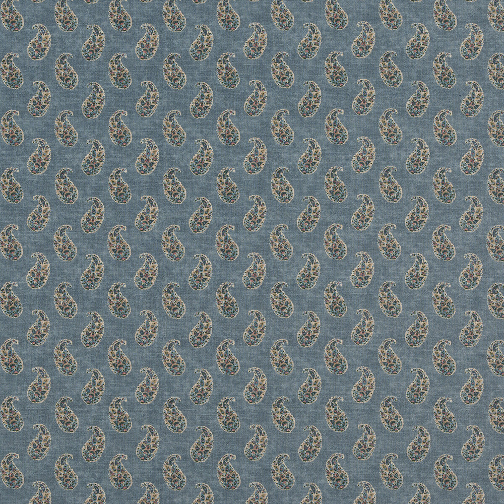 Patola Paisley Blue by G P & J Baker Fabric G P & J Baker Fabric Patola Paisley BlueFabric CASPIAN VISCOSE - 82%;LINEN - 18% United Kingdom </p><p>Repeat: H: 4.531, V: 9.456 54.372 - Fabric Carolina -