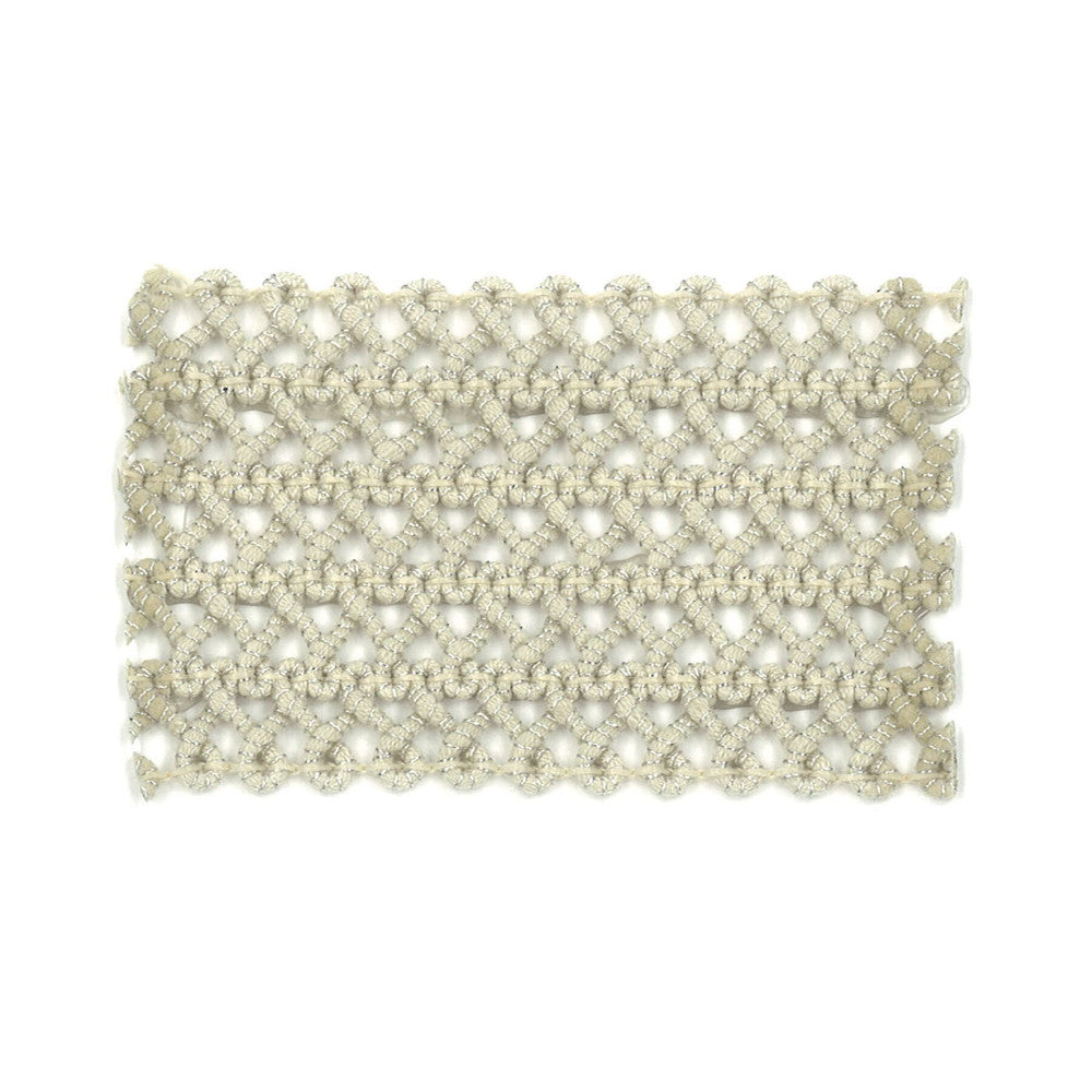 Darning 4 Oyster by Stout Trim Stout Trim Darning 4 OysterTrim NEW WORLD TRIM VOLUME II ITALY </p><p>Repeat: H: 0.000, V: 0.000 2.13 in - Fabric Carolina -