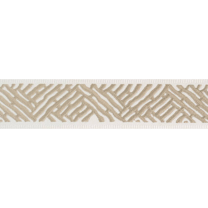 Cobble Hill Tape Linen E12018 by Thibaut Fabric Thibaut Fabric Cobble Hill Tape Linen E12018Fabric Tapes & Trims Volume 1 65% Cotton, 35% Spun Poly INDIA </p><p>Repeat: V: 7.62 2 - Fabric Carolina -