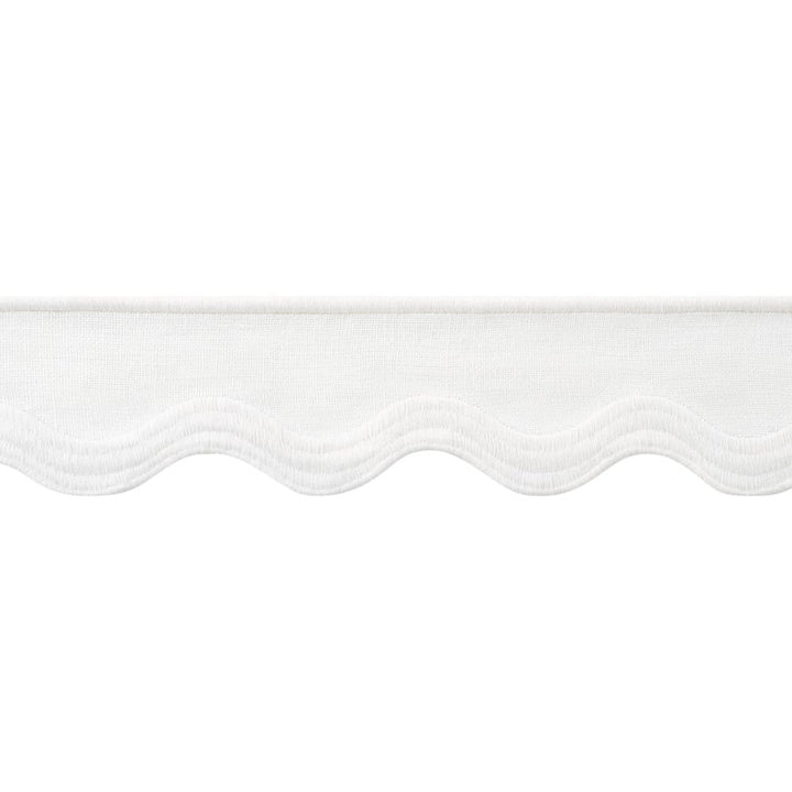 Wave Tape White on White E12328 by Thibaut Trim Thibaut Trim Wave Tape White on White E12328Trim SOLEIL TEXTURES 90% Linen, 10% Polyester U.S.A </p><p>Repeat: H: , V: 2.12 in  (5.38 cm) - Fabric Carolina -