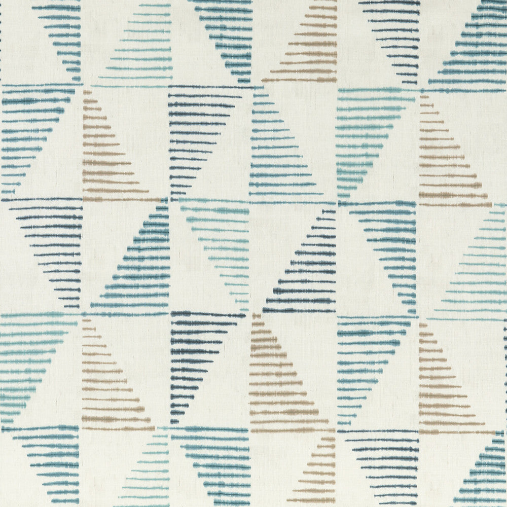Kaya Indigo by Threads Fabric Threads Fabric Kaya IndigoFabric NALA PRINTS LINEN - 100% Austria </p><p>Repeat: H: 28.762, V: 38.612 57.524 - Fabric Carolina -