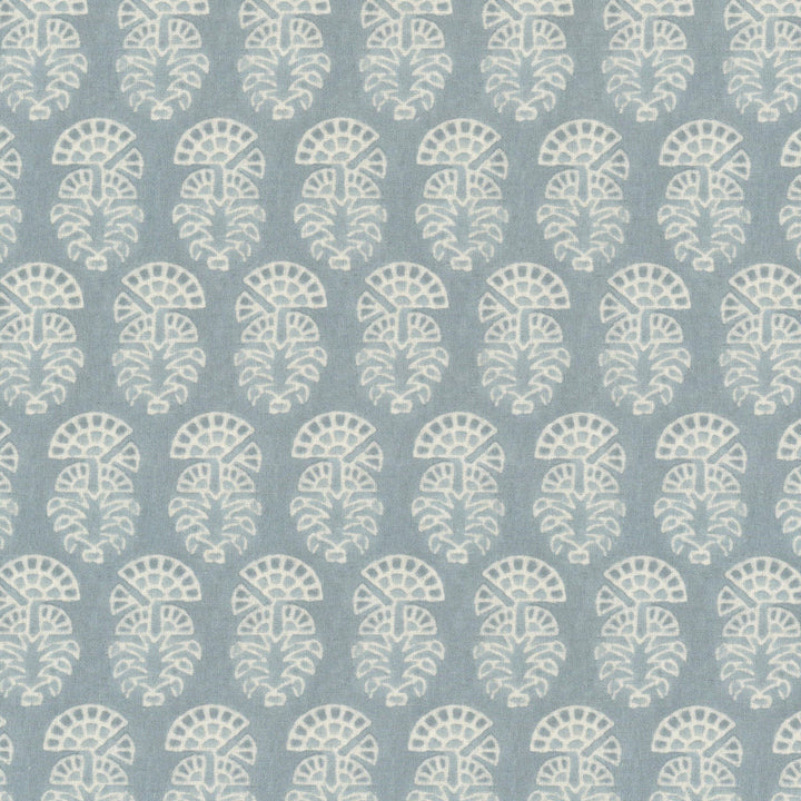Endicott 2 Colonial by Stout Fabric Stout Fabric Endicott 2 ColonialFabric RAINBOW LIBRARY HAZE/SKY 53%LIN 35%COT 12%NYL UK </p><p>Repeat: H: 18.000, V: 4.500 54 in - Fabric Carolina -