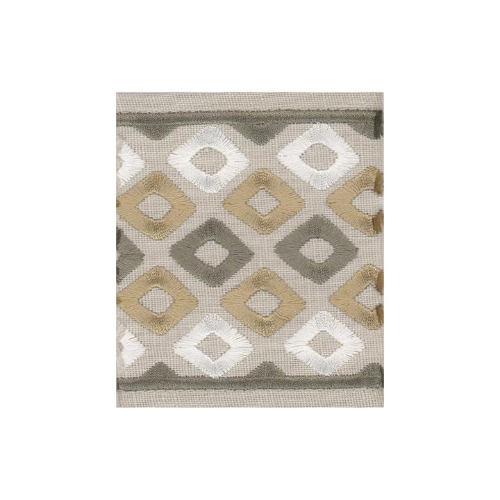Exotic Tape 4 Coin by Marcus William Trim Marcus William Trim Exotic Tape 4 CoinTrim PERSUASIONS TRIM 100%LIN %BEMB INDIA </p><p>Repeat: H: 1.250, V: 1.250 3.75 in - Fabric Carolina -
