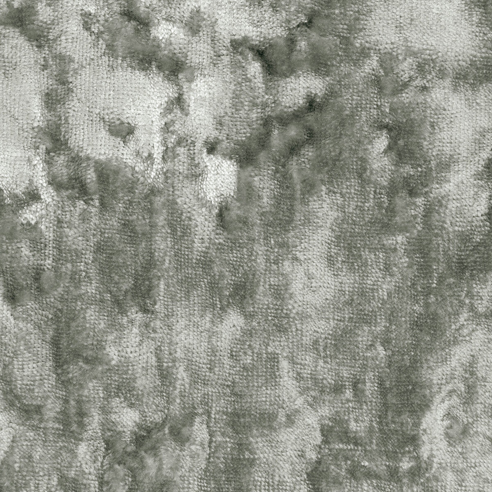Crush Silver by Clarke And Clarke Fabric Clarke And Clarke Fabric Crush SilverFabric CLARKE & CLARKE CRUSH POLYESTER - 100% China </p><p>Repeat: H: 0, V: 0 55 - Fabric Carolina -