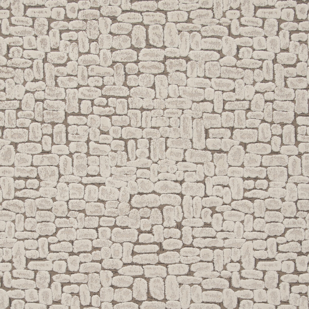Moda Natural by Clarke And Clarke Fabric Clarke And Clarke Fabric Moda NaturalFabric CLARKE & CLARKE DIMENSIONS POLYESTER - 51%;COTTON - 49% Turkey </p><p>Repeat: H: 13.78, V: 16.14 54 - Fabric Carolina -