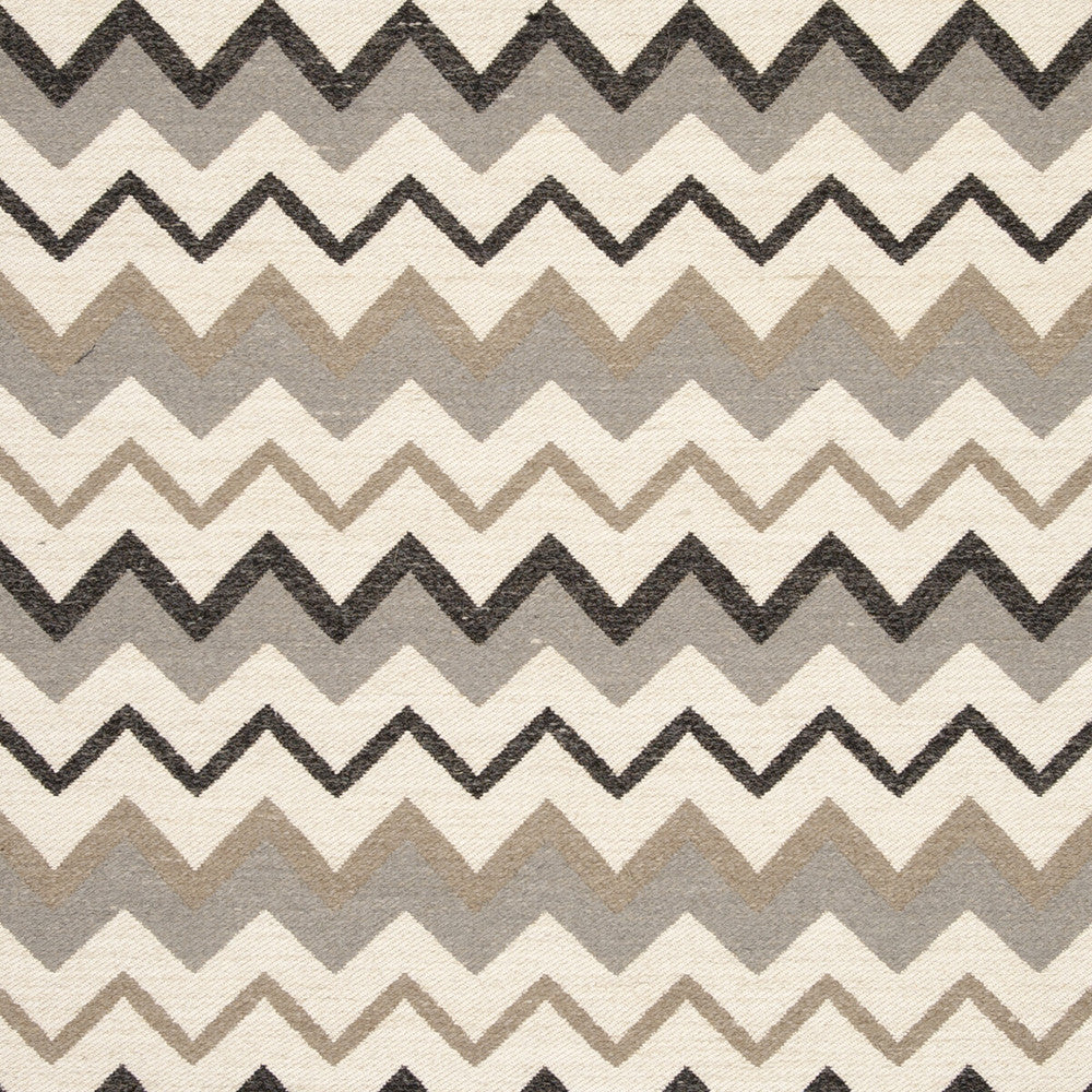 Chooli Ebony by Clarke And Clarke Fabric Clarke And Clarke Fabric Chooli EbonyFabric CLARKE & CLARKE NAVAJO VISCOSE - 56%;COTTON - 18%;LINEN - 14%;POLYESTER - 12% Turkey </p><p>Repeat: H: 2.8, V: 10.47 54 - Fabric Carolina -
