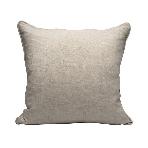 Lin Precieux Pillow/Alabaster by Scalamandre Pillow Scalamandre Pillow Lin Precieux Pillow/AlabasterPillow 80% LINEN|12% COTTON|8% POLYESTER USA </p><p>Repeat: H: , V: - Fabric Carolina -
