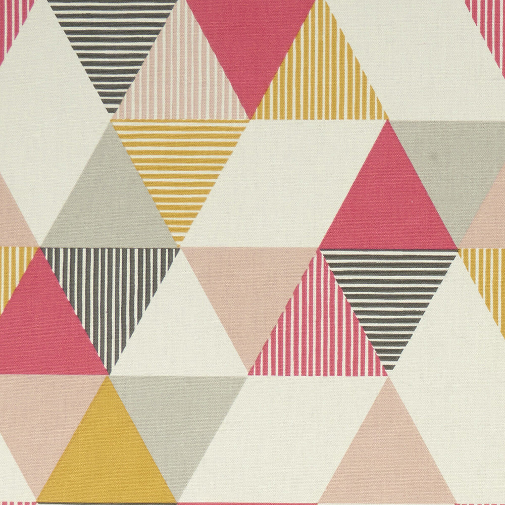 Brio Coral by Clarke And Clarke Designer Fabric CLARKE & CLARKE GRAPHICA COTTON - 100% Turkey MEDIUM Horizontal: 13.78 and Vertical: 12.6 54 - Swanky Fabrics -