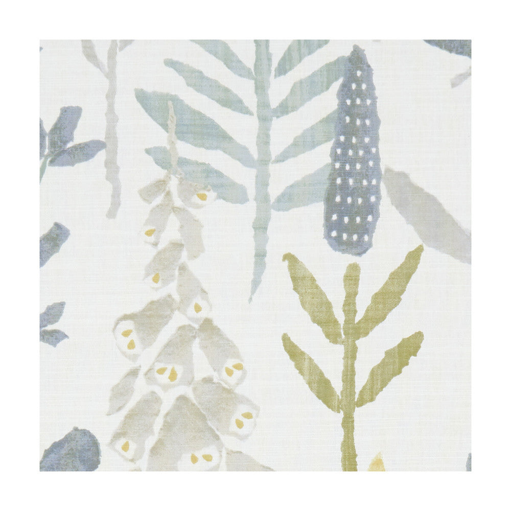 Bellflower Chambray/Honey by Clarke And Clarke Fabric Clarke And Clarke Fabric Bellflower Chambray/HoneyFabric CLARKE & CLARKE ROOF GARDEN COTTON - 100% Turkey </p><p>Repeat: H: 27.17, V: 24.8 54 - Fabric Carolina -