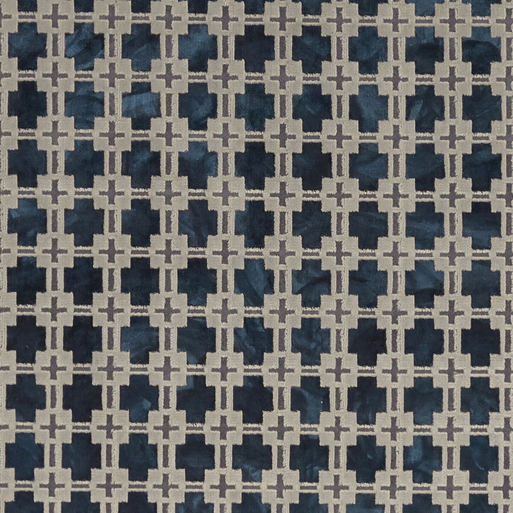 Maui Midnight by Clarke And Clarke Designer Fabric CLARKE & CLARKE EXOTICA VISCOSE - 48%;LINEN - 21%;POLYESTER - 19%;COTTON - 12% India HEAVY Horizontal: 1.5 and Vertical: 1.875 54 - Swanky Fabrics -