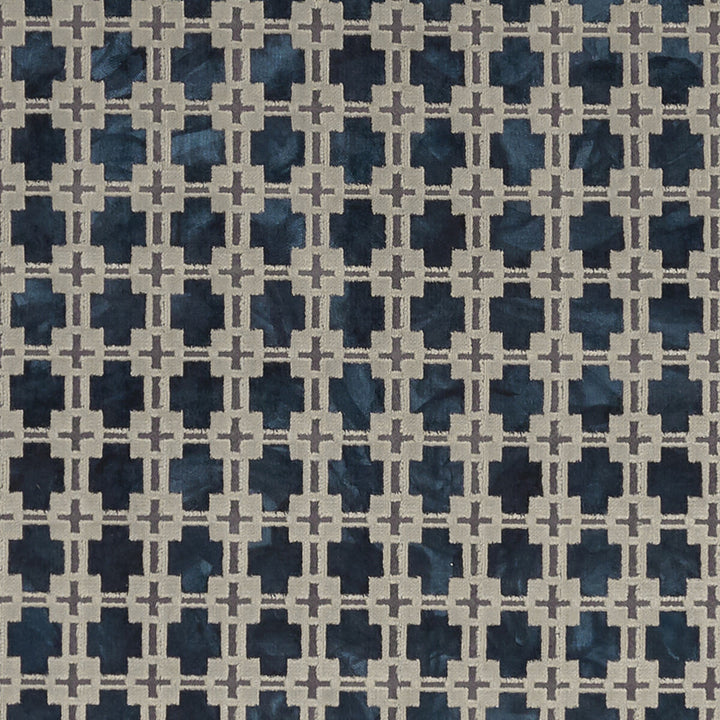 Maui Midnight by Clarke And Clarke Designer Fabric CLARKE & CLARKE EXOTICA VISCOSE - 48%;LINEN - 21%;POLYESTER - 19%;COTTON - 12% India HEAVY Horizontal: 1.5 and Vertical: 1.875 54 - Swanky Fabrics -