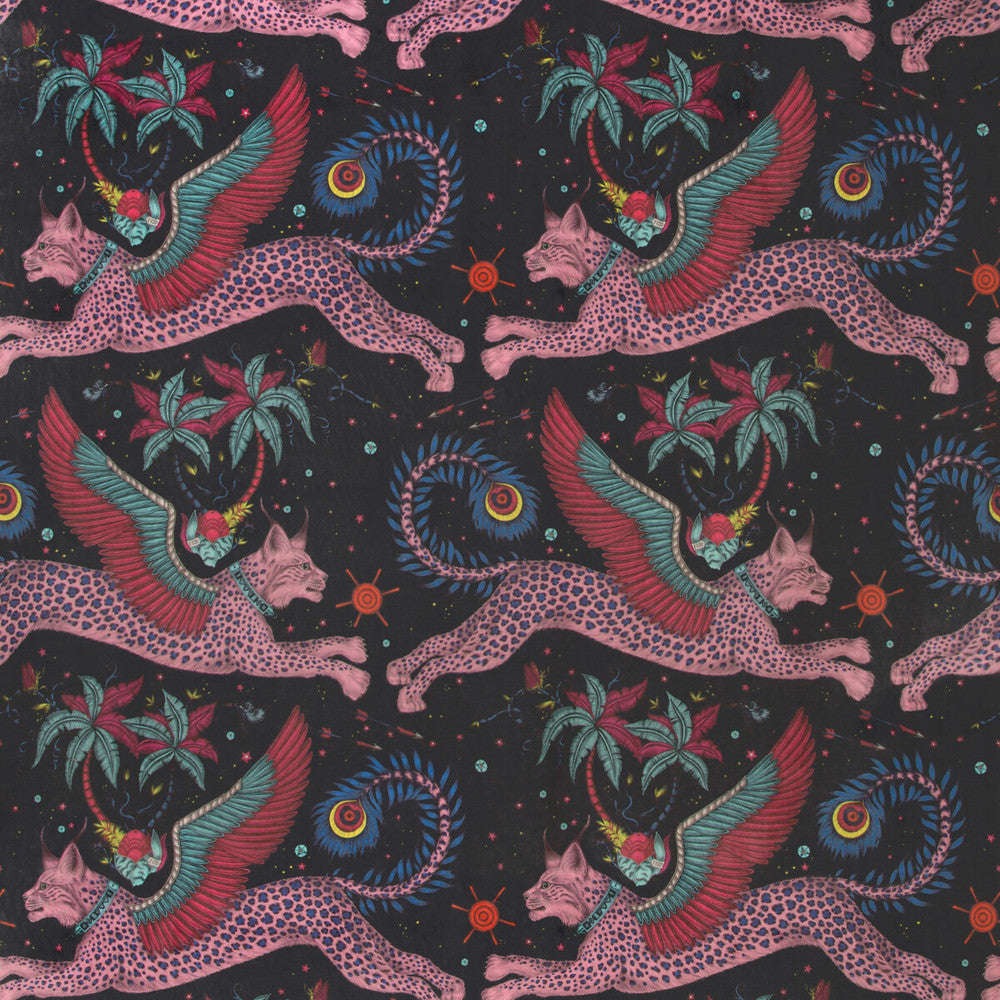 Lynx Velvet Navy by Clarke And Clarke Fabric Clarke And Clarke Fabric Lynx Velvet NavyFabric WILDERIE BY EMMA J SHIPLEY FOR C&C POLYESTER - 100% Spain </p><p>Repeat: H: 27, V: 34.1 55 - Fabric Carolina -