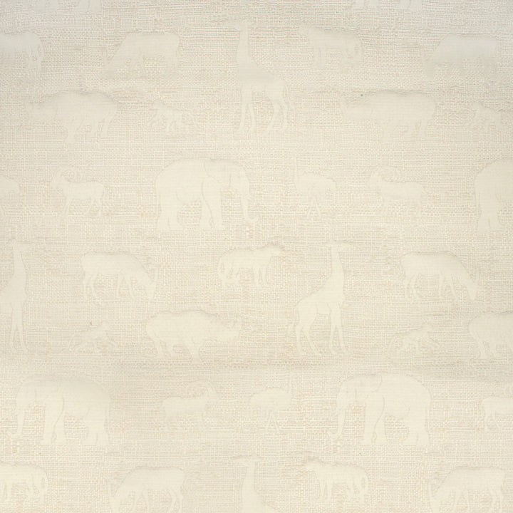 F1622 Pearl by Greenhouse Designer Fabric 60% Cotton, 40% Polyester China 50,000 </p><p>Repeat: 9.31" H, 13.5" V 56" - Swanky Fabrics -