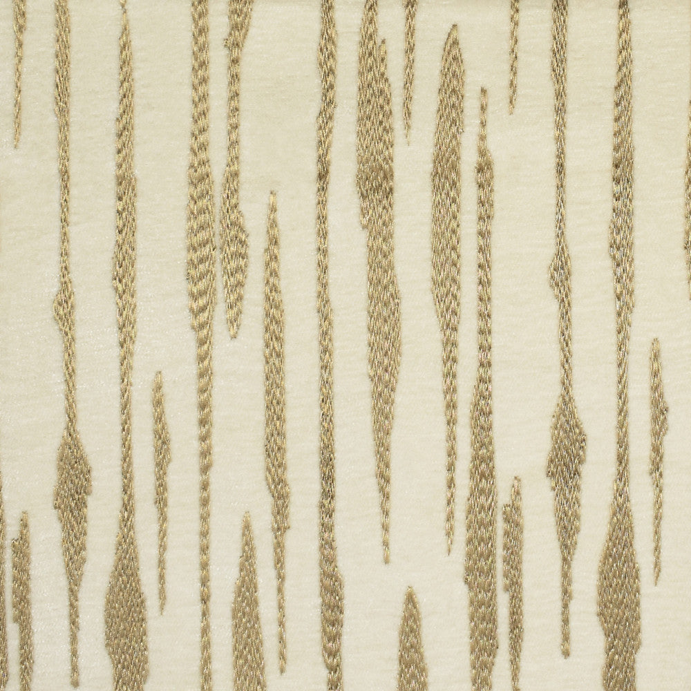 F2745 Opulence by Greenhouse Designer Fabric E83: greenhouse HUES 100% Polyester With 100% Rayon Embroidery China 9,000 double rubs </p><p>Repeat: 6.75" H, 11.2" V 56" - Swanky Fabrics -