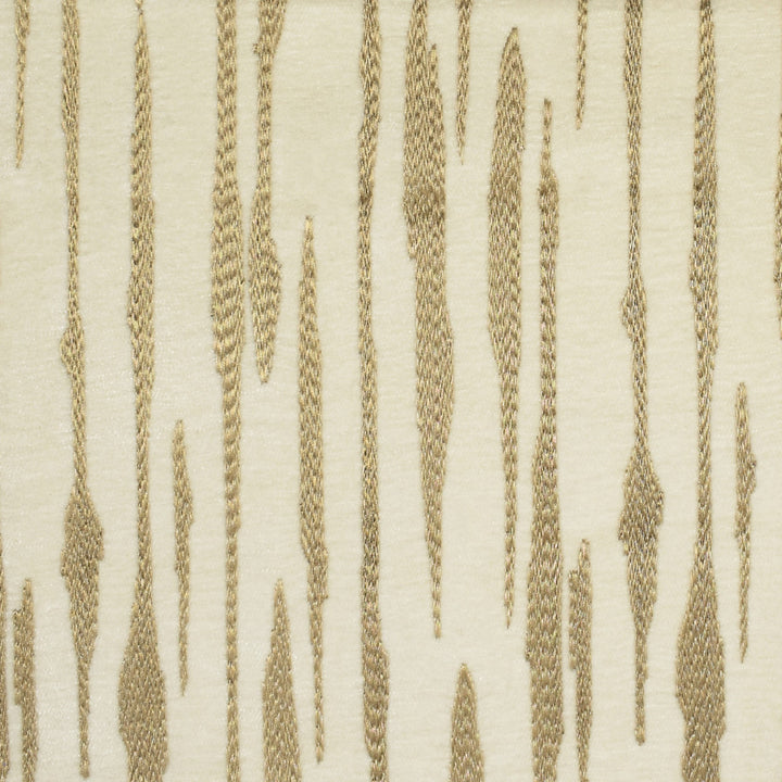 F2745 Opulence by Greenhouse Designer Fabric E83: greenhouse HUES 100% Polyester With 100% Rayon Embroidery China 9,000 double rubs </p><p>Repeat: 6.75" H, 11.2" V 56" - Swanky Fabrics -
