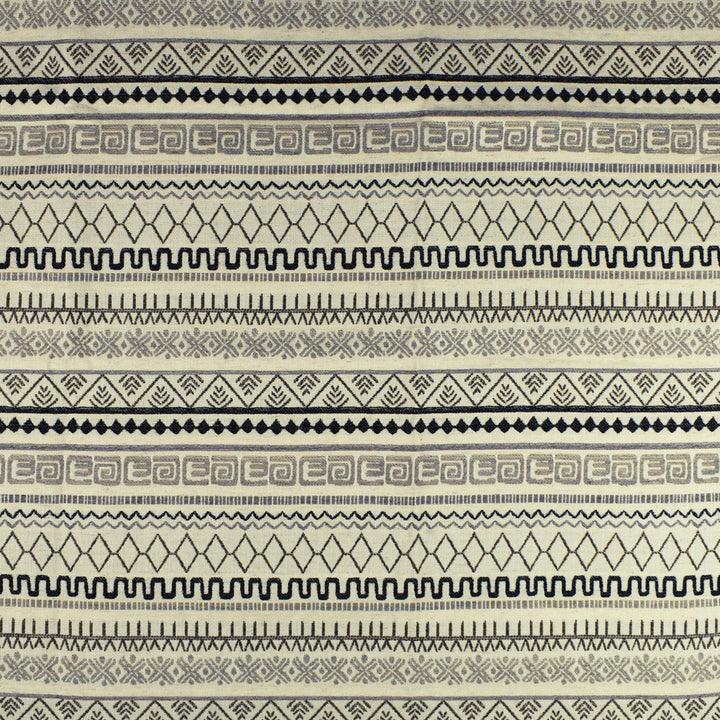 F2772 Cream by Greenhouse Designer Fabric E83: greenhouse HUES 99% Polyester, 1% Linen China 53,000 double rubs </p><p>Repeat: 2.25" H, 14" V 57" - Swanky Fabrics -