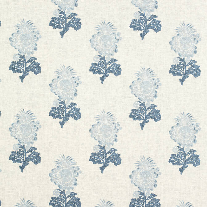 Aldith Blue F972608 by Thibaut Fabric Thibaut Fabric Aldith Blue F972608Fabric Chestnut Hill Fabric 55% Linen, 45% Cotton U.S.A. </p><p>Repeat: V: 12 54 - Fabric Carolina -