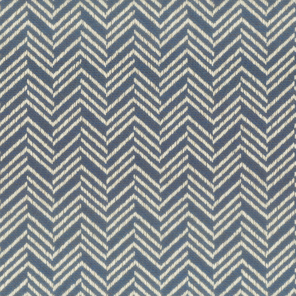 Fargo 1 Indigo by Stout Designer Fabric LIVING IS EASY CHAMBRAY/NAVY 100%POL CHINA MARTINDALE WEAR TEST (25 000 CIRCULAR RUBS) Horizontal: 2.000 and Vertical: 1.500 56 in - Swanky Fabrics -