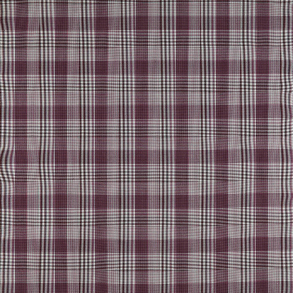 Preciados Berenjena by Gaston Y Daniela Fabric Gaston Y Daniela Fabric Preciados BerenjenaFabric MADRID COTTON - 100% Portugal </p><p>Repeat: H: 4, V: 4 55 - Fabric Carolina -