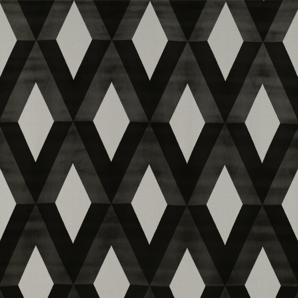 San Lorenzo Blanco/Onyx by Gaston Y Daniela Fabric Gaston Y Daniela Fabric San Lorenzo Blanco/OnyxFabric TIERRAS VISCOSE - 70%;POLYESTER - 30% Belgium </p><p>Repeat: H: 13.77, V: 27.16 55 - Fabric Carolina -