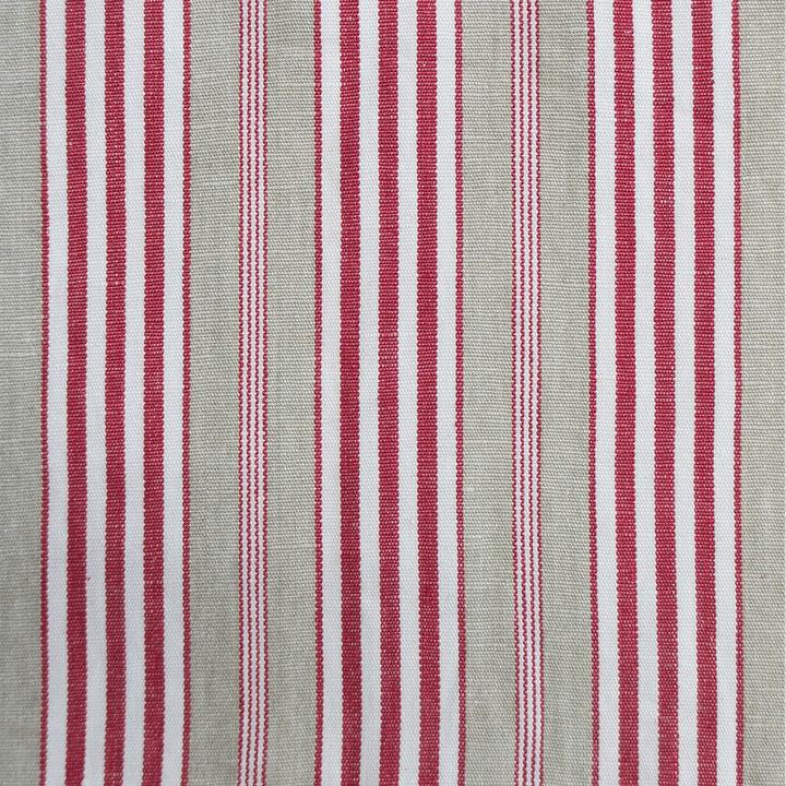 Hamptons Rojo/Lino by Gaston Y Daniela Fabric Gaston Y Daniela Fabric Hamptons Rojo/LinoFabric GASTON LUIS BUSTAMANTE LINEN - 100% Italy </p><p>Repeat: H: 4.5, V: 55 - Fabric Carolina -