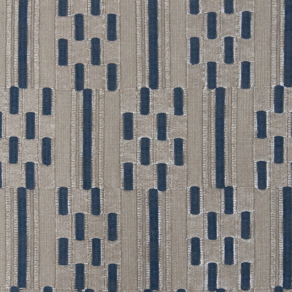 Santa Maria Marron by Gaston Y Daniela Designer Fabric GASTON NUEVO MUNDO VISCOSE - 58%;POLYESTER - 18%;LINEN - 14%;WOOL - 10% India HEAVY Horizontal: 6 and Vertical: 9 48.5 - Swanky Fabrics -